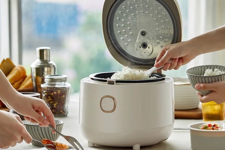Nồi cơm điện Bear RC-4H40E (DFB-C40K6)